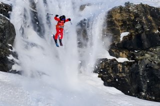Sybille Blanjean en action lors de son run gagnant à Verbier