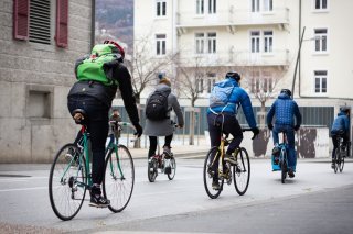 Les initiants ont notamment démontré les difficultés de circuler à vélo aujourd'hui en Valais
