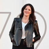 La cinéaste américaine Laura Poitras primée pour son film sur la crise des opiacés aux Etats-Unis.