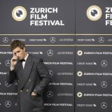 L'acteur britannique Eddie Redmayne était dimanche au Zurich Film Festival pour présenter son dernier film "The Good Nurse" mais aussi recevoir un Oeil d'or.