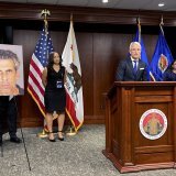 Selon le procureur, Éric Weinberg a utilisé sa réputation à Hollywood pour attirer des jeunes femmes à des séances photographiques, durant lesquelles il est soupçonné de les avoir agressées sexuellement.