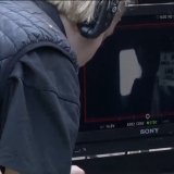 Le tournage de la série TV, basée sur la bande dessinée "Les Indociles", des Jurassiens Camille Rebetez et Pitch Comment, a démarré lundi au Peuchapatte dans les Franches-Montagnes.