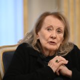 L'écrivaine française Annie Ernaux s'est exprimée mardi devant la presse à Stockholm avant de recevoir le Nobel de littérature samedi.