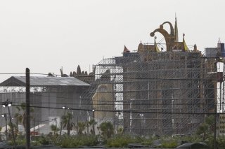 Une partie de la scène principale du festival Medusa s'est effondrée à Cullera en raison d'une forte rafale de vent.