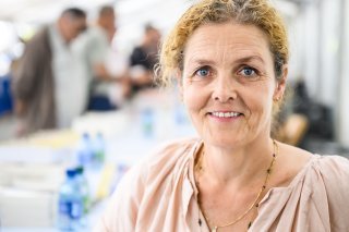 L'écrivaine suisse Sarah Jollien-Fardel pose lors de la 13ème édition du festival littéraire, Le livre sur les quais, dimanche dernier à Morges.