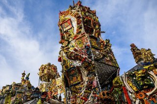 ORGANuGAMME II réunit près de 4000 céramiques, mais il n'y en a pas deux de pareilles.