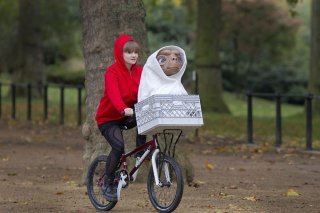 La marionnette E.T. est un petit bijou d'ingénierie, composé de 85 articulations mécaniques capables de faire bouger le nez, les yeux, les paupières, le cou, les bras (archives).