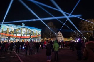Lumière tamisée, vent froid et féeries ont caractérisé la 7e édition du Festival des Lumières de Morat (FR) qui s'est terminé dimanche soir.