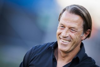 Tout sourire après le match contre GC, Paolo Tramezzani n'a pas perdu sa bonne humeur depuis