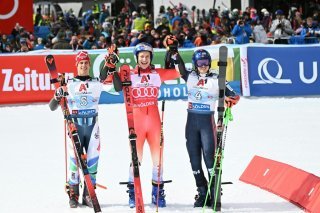 Marco Odermatt remporte la première course de la saison à Sölden en Autriche