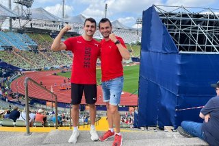 Julien Bonvin et son entraîneur Julien Quennoz à Munich