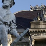 La glorification de Guillaume Tell figure au menu du riche portail Humanistica Helvetica de l'Université de Fribourg, ici une statue du héros devant le Palais de justice de Montbenon à Lausanne (archives).
