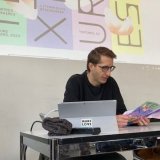 Textures, avec son directeur Matthieu Corpataux, annonce un programme riche et multilingue pour sa deuxième édition du 1er au 5 mars à Fribourg.
