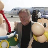 Les deux Gaulois créés par Albert Uderzo (au centre) et René Goscinny repartent pour une 40e aventure (archives).