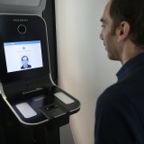 Les cabines de biométrie du centre situé dans le quartier du Flon. à Lausanne, ont été changées à la demande de la Confédération qui a choisi un nouveau matériel.