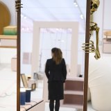 Le musée a réuni plus de 200 pièces, objets et documents inclus.