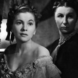 Joan Fontaine et Judith Anderson, dans le film "Rebecca" d'Alfred Hitchcock, qui fera partie de la rétrospective "Female trouble" montrée cette année au festival NIFFF à Neuchâtel.