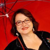 Lors de sa venue au NIFFF, Josiane Balasko donnera une conférence sur son travail littéraire et son amour du genre dans le cadre du forum New Worlds of Fantasy (archives).