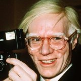 Andy Warhol avait utilisé une photographie de Prince par Lynn Goldmith pour en faire un usage "commercial", selon la Cour suprême (archives):