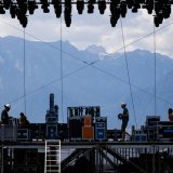 La 2e édition du festival Vibiscum à Vevey débute jeudi soir avec le rappeur français OrelSan, entouré d'artistes choisis par lui-même. L'afro-pop du Nigérian CKay marquera la soirée de vendredi et celle de samedi sera 100% électro-dance, avec not...
