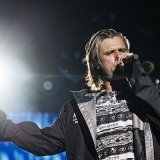 C'est le rappeur français OrelSan qui a ouvert le festival jeudi soir, entouré d'artistes qu'il a choisis.