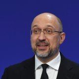 "Nous commençons à reconstruire l'Ukraine cette année, nous n'attendons pas la fin de la guerre", a déclaré le Premier ministre ukrainien Denys Chmygal en remerciant les alliés de Kiev pour leur soutien financier.