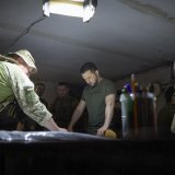 Volodymyr Zelensky s'est rendu lundi dans la région de Donetsk.
