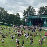 Les festivaliers prennent leurs quartiers au Gurten.