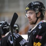Lukas Lhotak en 2019 avec le maillot de Fribourg-Gottéron