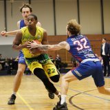 Markel Humphrey (en jaune) un des cadres du BBC Monthey-Chablais