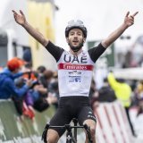 Adam Yates fait coup double. Il remporte la quatrième étape du Tour de Romandie entre Sion et Thyon 2000 et s'empare de la tête du classement général