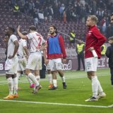 Les joueurs du FC Sion conspués par les fans valaisans à la fin du match