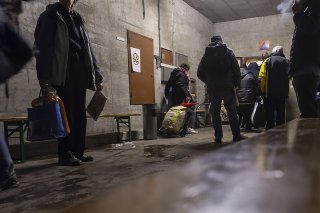 Au vu des prévisions météorologiques, la Ville de Genève déploie son plan grand froid pour la seconde fois de l'hiver. Elle ouvre dès mercredi 80 places pour les personnes sans abri dans un abri PC du quartier Champel (illustration).