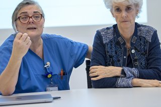 Claire-Anne Siegrist (à droite) aura dirigé pendant de nombreuses années le centre de vaccinologie des Hôpitaux universitaires genevois.