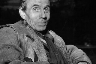 Céline n'avait pas convaincu son éditeur, Denoël, de publier cette oeuvre qui se distinguait nettement du reste de ses romans, des fictions réalistes contemporaines. On en trouve des extraits dans l'un d'eux, "Mort à crédit".