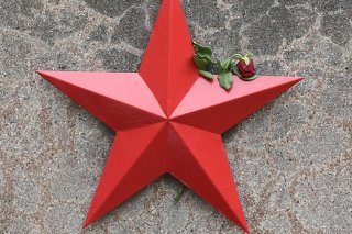 Le logo du groupe est en forme d'étoile rouge, son chanteur est originaire de Moscou et certains de ses textes, devenus inappropriés comme "les Russes ont débarqué", ont dû être remplacés depuis l'invasion (Photo d'illustration).