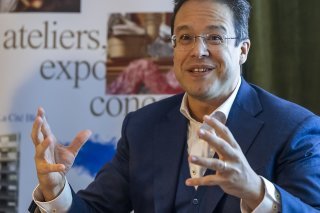 La Cité bleue propose une saison hors les murs de mars à novembre, avec seize concerts, deux performances et un opéra dans neuf lieux de Genève. Le chef d'orchestre et enseignant argentino-suisse Leonardo García Alarcón est le nouveau directeur gé...