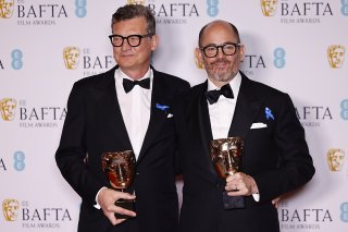 Edward Berger (à droite), a remporté dimanche à Londres le prix du meilleur réalisateur pour "A l'Ouest, rien de nouveau", adaptation Netflix du célèbre roman d'Erich Maria Remarque.