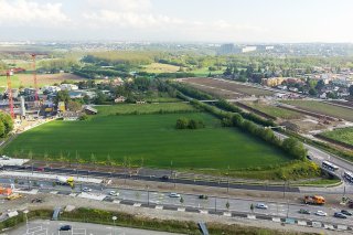 Inauguré lundi matin, le nouveau parc des Molliers se situe dans le secteur en mutation de Bernex Est et de Confignon. La bande de huit hectares se situe sur l'autoroute de contournement et est constituée de remblais (archives).