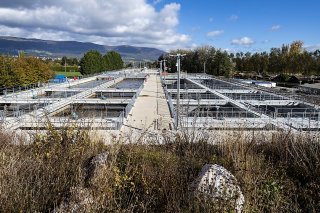 La réhabilitation de la filière eau de la STEP d’Yverdon-les-Bains (STEP) est achevée,et permettra très prochainement de traiter les eaux usées de seize communes (archives).