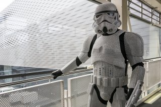Des personnages de l'univers de Star Wars hantent les couloirs du festival.
