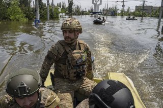 A Kherson, les secouristes attaqués travaillaient pour éliminer les conséquences des inondations (Photo prétexte).