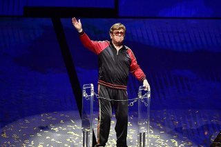 Elton John s'est montré très ému lors de son dernier concert à Stockholm.