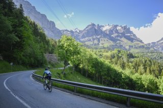 Ascension vers Loèche-les-Bains lors du Tour de Suisse 2021