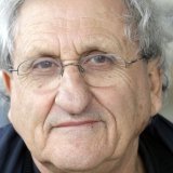 Défenseur des droits des Palestiniens, Abraham B. Yehoshua était membre de B'Tselem, organisation israélienne de défense des droits humains et fervente opposante à l'occupation des Territoires palestiniens par Israël.