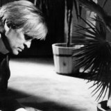 Josephine Chaplin, la fille de Charlie Chaplin, est décédée. La voici ici en 1976 à Zurich avec l'acteur allemand Klaus Kinski.