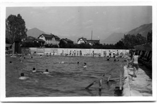 La piscine de la Blancherie après la création d’une petite plage, 1927-1933 environ.