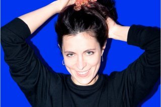 La trentenaire Rebecca Gisler, l'une des lauréates du Prix suisse de littérature pour son premier livre "D'oncle", participe aux Journées littéraires de Soleure.