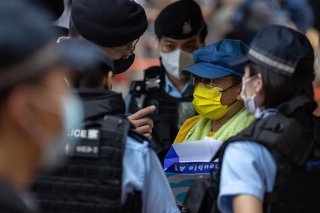 La police a interpellé plusieurs personnes à Hong Kong.