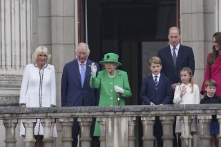 La reine avait été absente de la plupart des festivités ces derniers jours en raison d'une santé fragile.